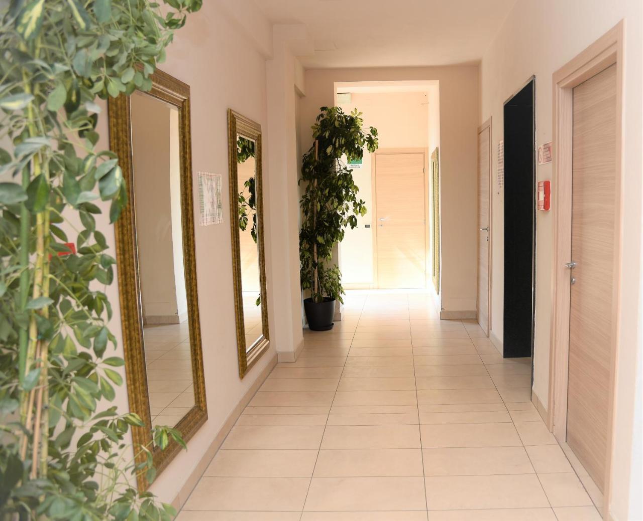 Hotel Cosmopol Cesenatico Exterior photo